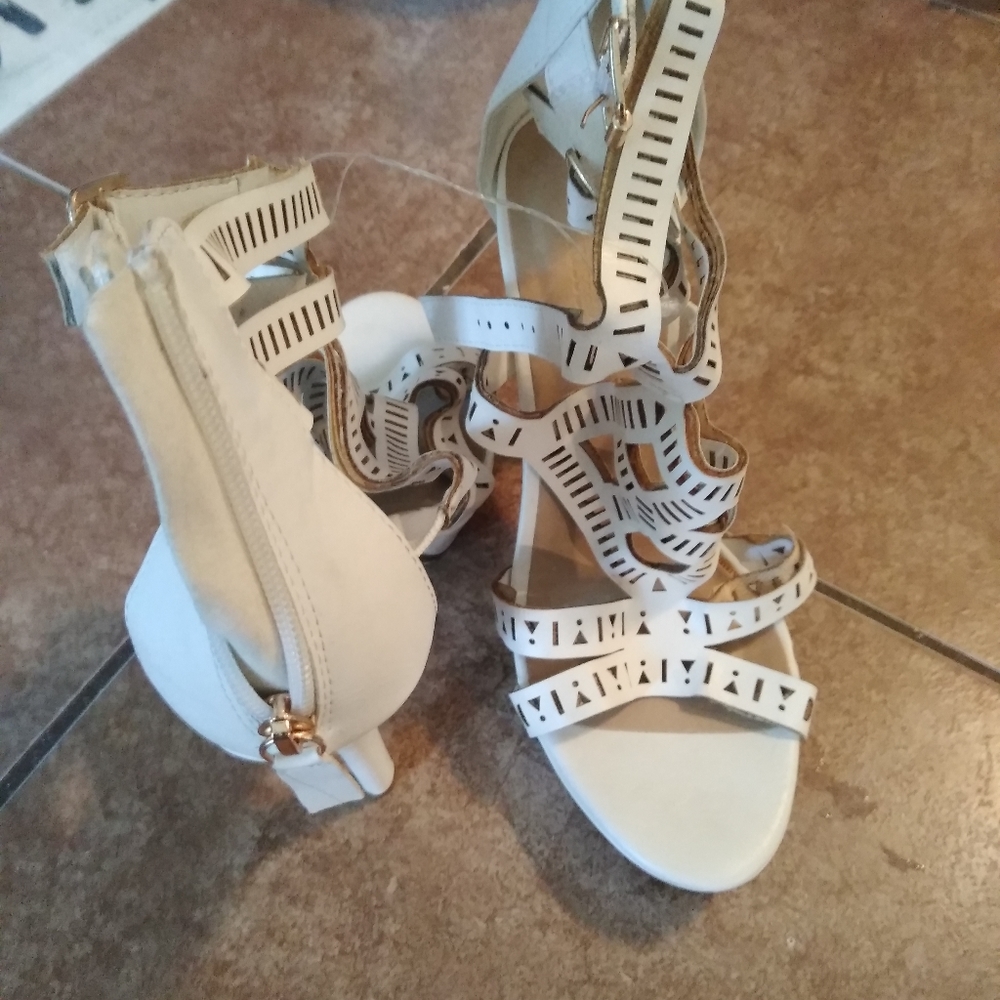 Size 8 women's heels